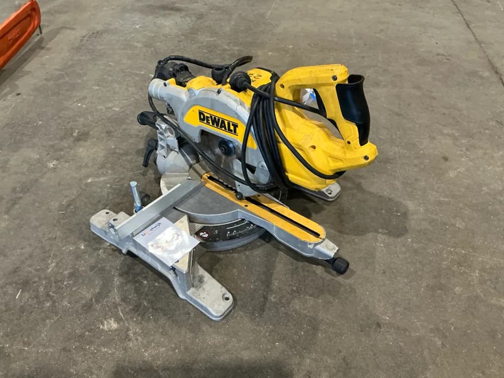 DeWalt DWS777-QS Afkortcirkelzaagmachine